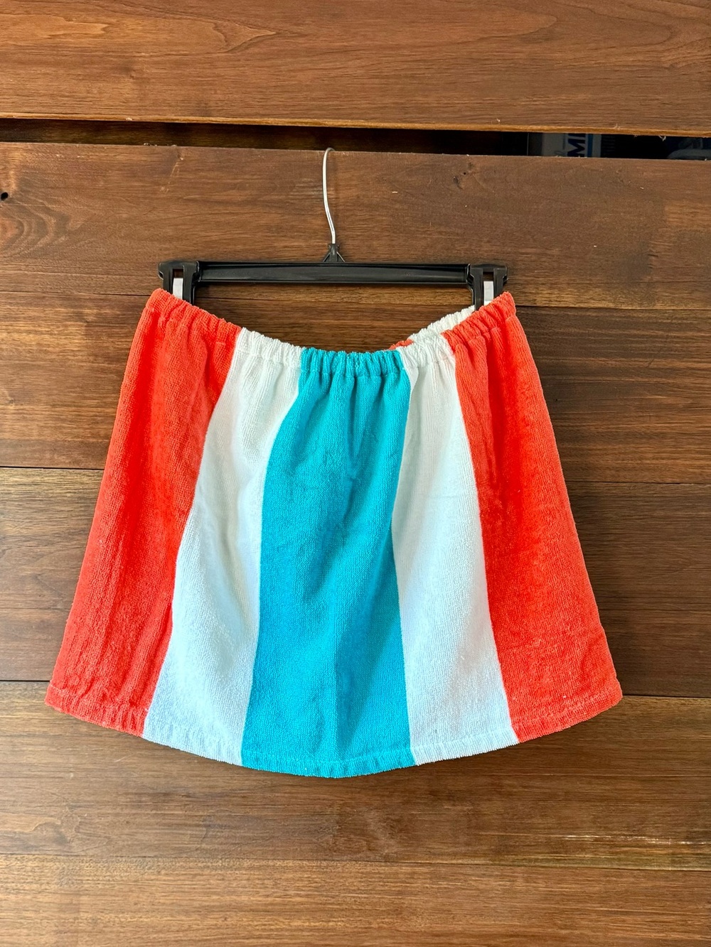 Towel skirt stripes